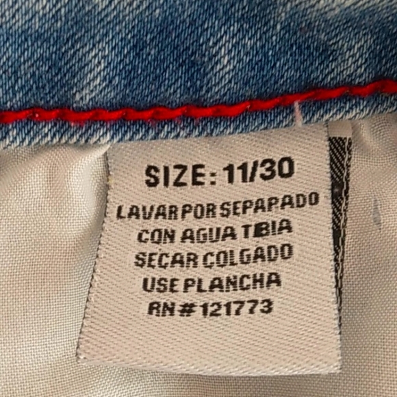 GO GO Jeans Women Mid Rise Ankle. Denim. Size 11. - Picture 6 of 6